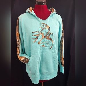 Camo accent hoodie